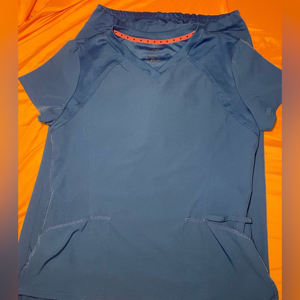 Scrub Set - Picture 3 of 5